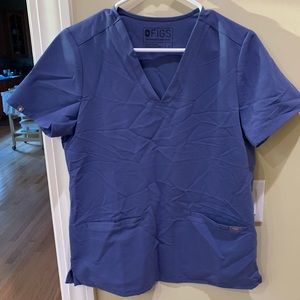 Figs Women’s Casma Three Pocket Scrub Top Blue